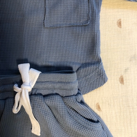 Blue Waffle Set - Picture 2 of 3